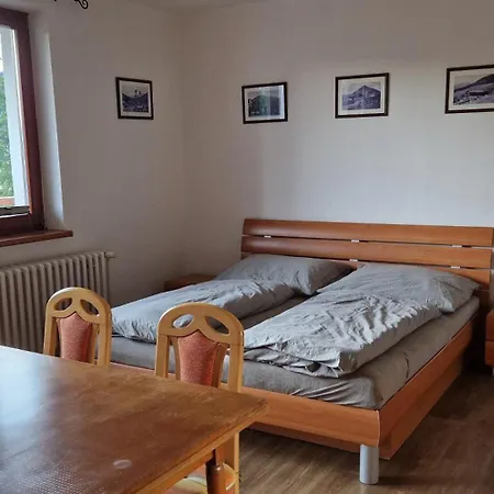 S Výhledem