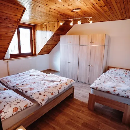 S Vyhledem * Horní Maršov